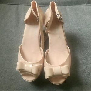 Adorable Vienne Westwood x Melissa Wedges